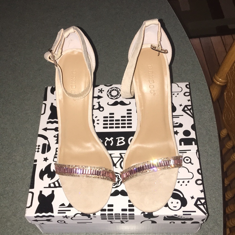 Adorable heels